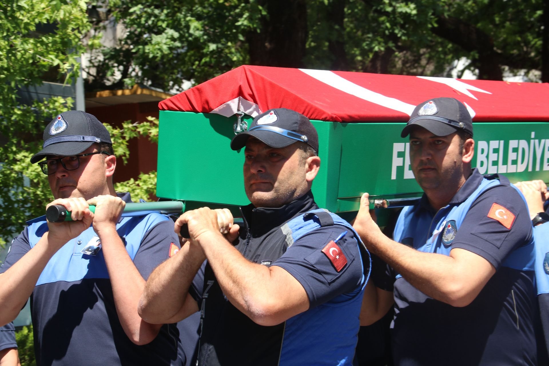 Fethiye’de Zabıta Personeli Kerem Ersoy’a Duygusal Veda (17)