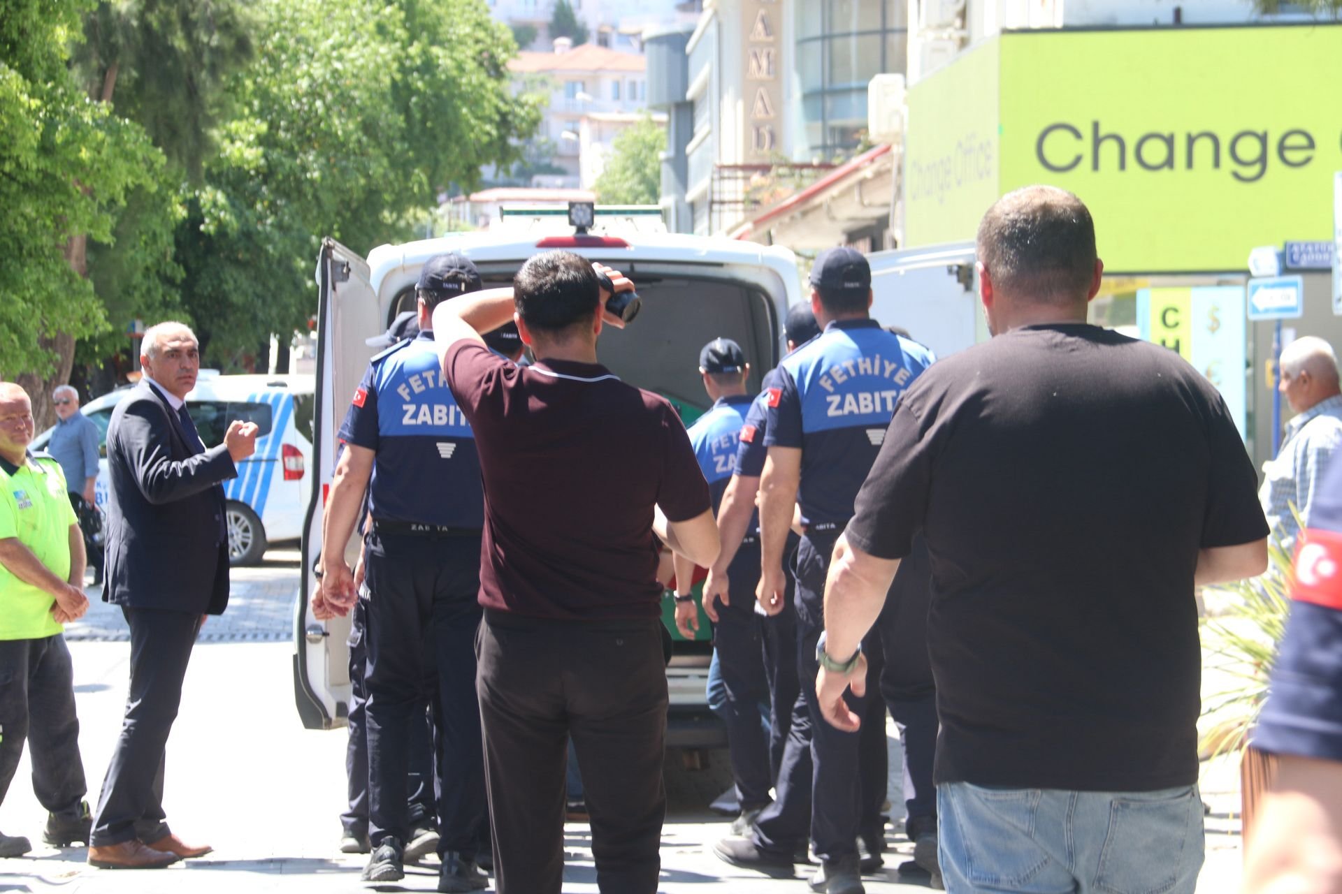 Fethiye’de Zabıta Personeli Kerem Ersoy’a Duygusal Veda (18)