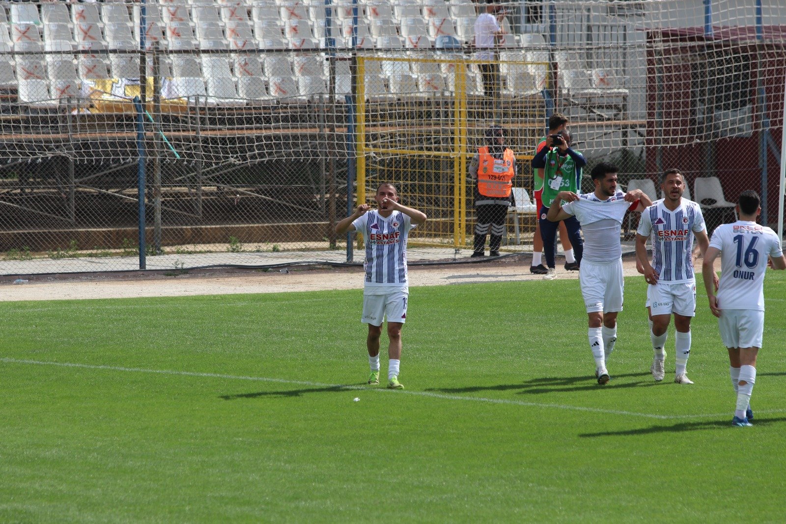 Fethi̇yespor İle Muşspor Yeni̇şemedi̇ 1 1 (8) Kopya