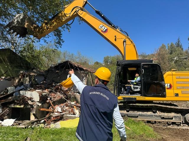 Girmeler Kaplıcası Yenileniyor Eski Yapılar Yıkılıyor, Yeni Tesis Geliyor (5) (Copy)