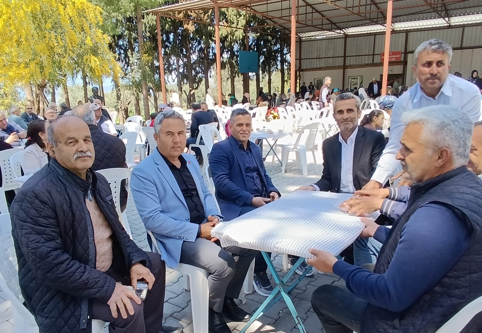 Hacıosmanlar’da Gönülleri Buluşturan Şükür Sofrası (2)-1