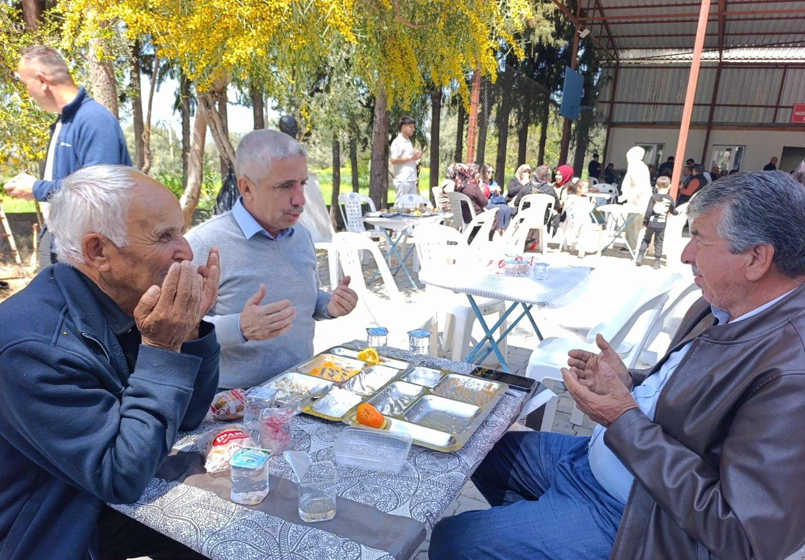 Hacıosmanlar’da Gönülleri Buluşturan Şükür Sofrası (7)-1