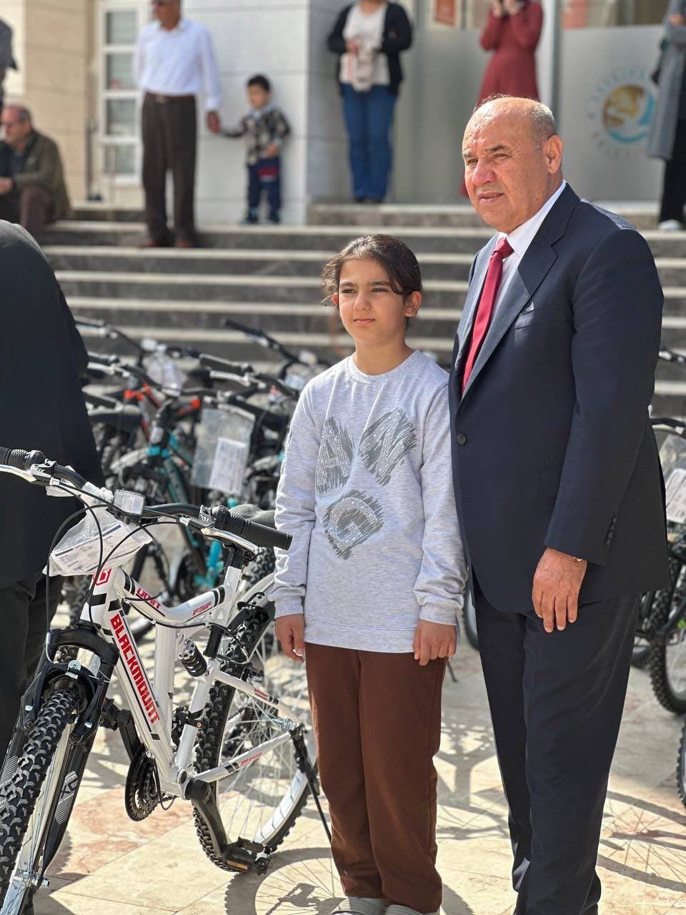 Milletvekili Otgöz’den 23 Nisan Ulusal Egemenlik Ve Çocuk Bayramı Mesajı (1)