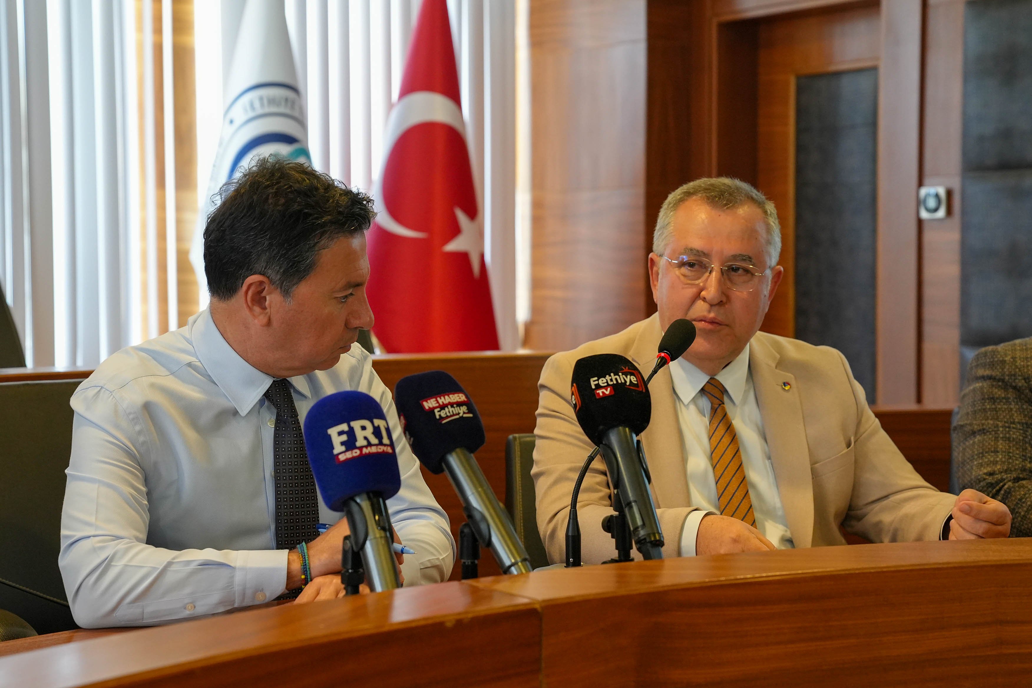 Muğla Büyükşehi̇r Beledi̇ye Başkani Ahmet Aras, Ftso’da İş Dünyasinin Talepleri̇ni̇ Di̇nledi̇ (2)