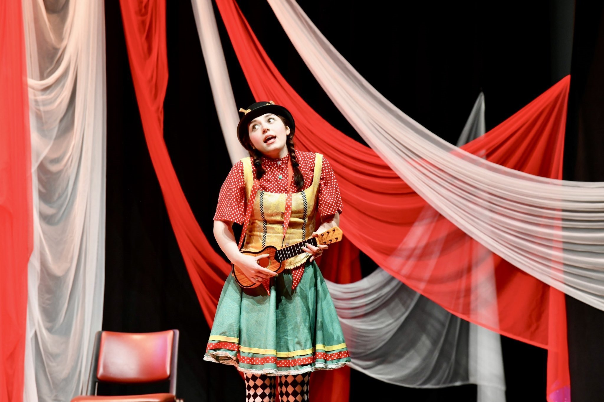 “Necmi̇ Yapici İle Eğlence Karnavali” Renkli̇ Geçti̇ (4)