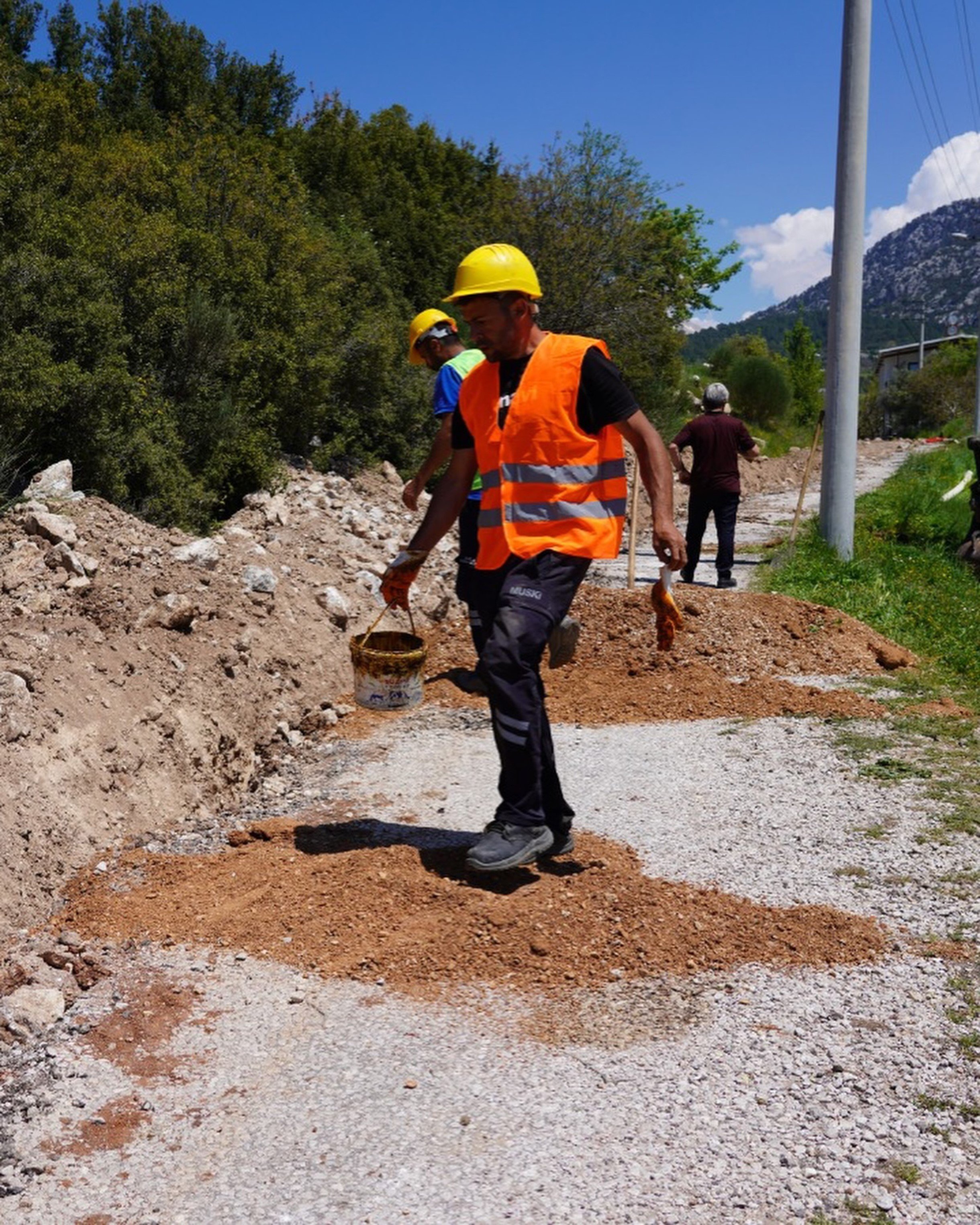 Seydikemer Çatak Mahallesi İçme Suyu İsale Hattı Yenileniyor (2)