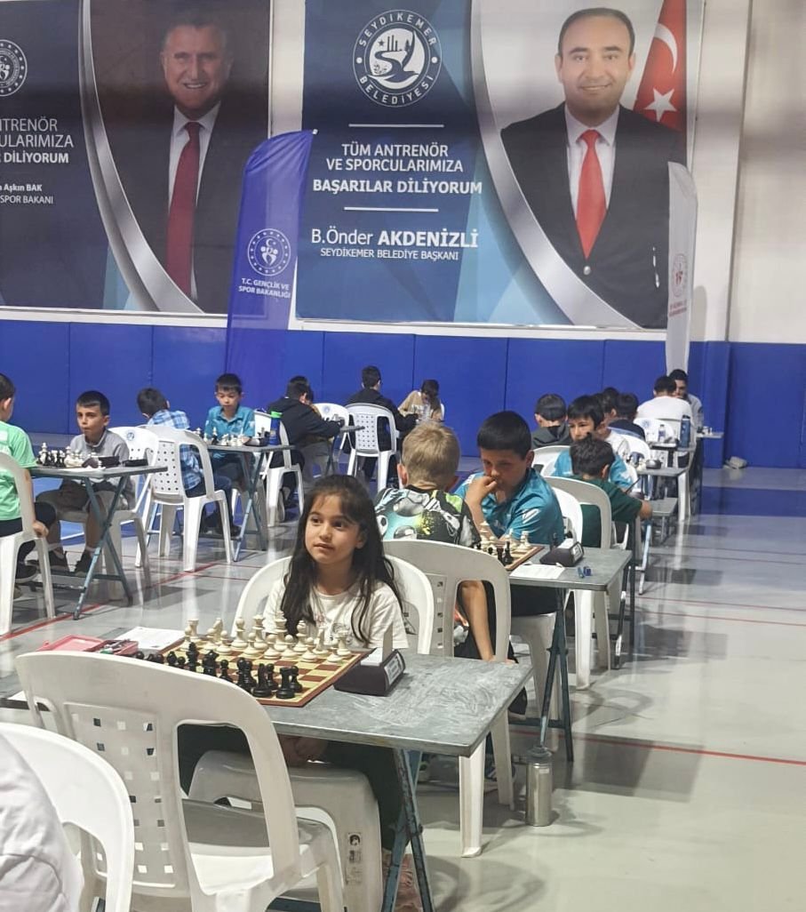 Seydi̇kemer Satranç Turnuvasi Tamamlandi (3)