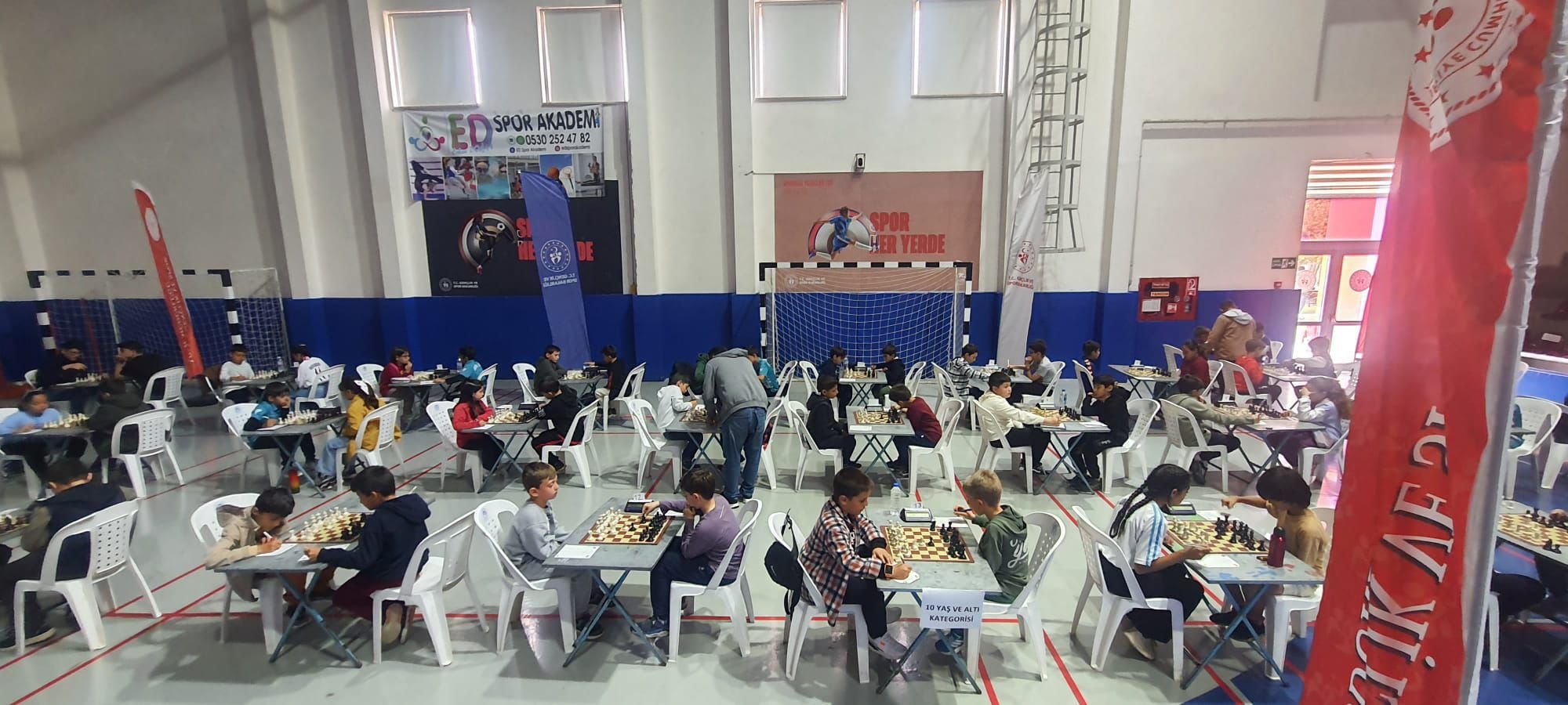 Seydi̇kemer Satranç Turnuvasi Tamamlandi (6)