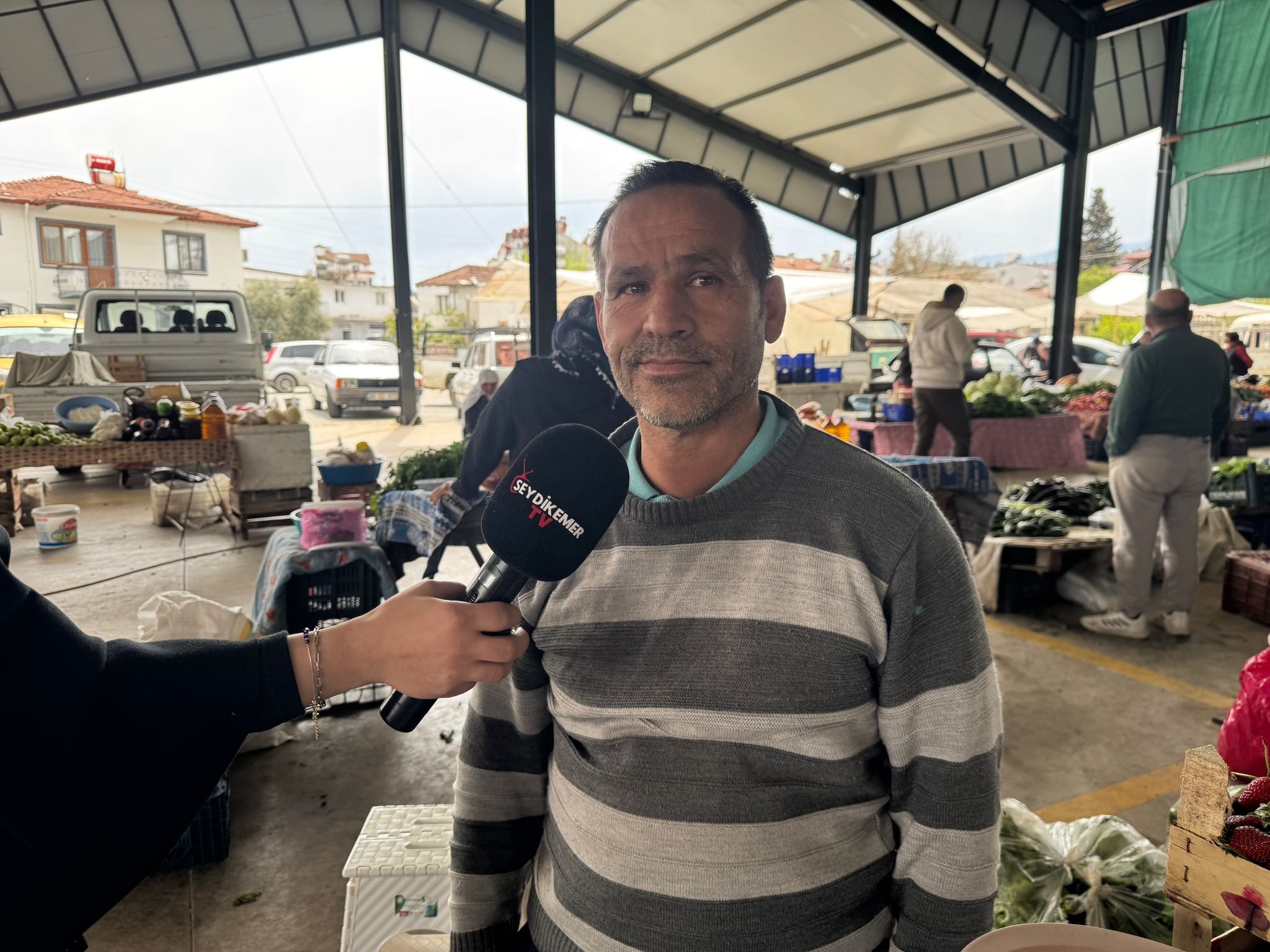 Seydi̇kemer Üreti̇ci̇ Pazarinda Durgunluk Esnaf Yazi Bekli̇yor (7)