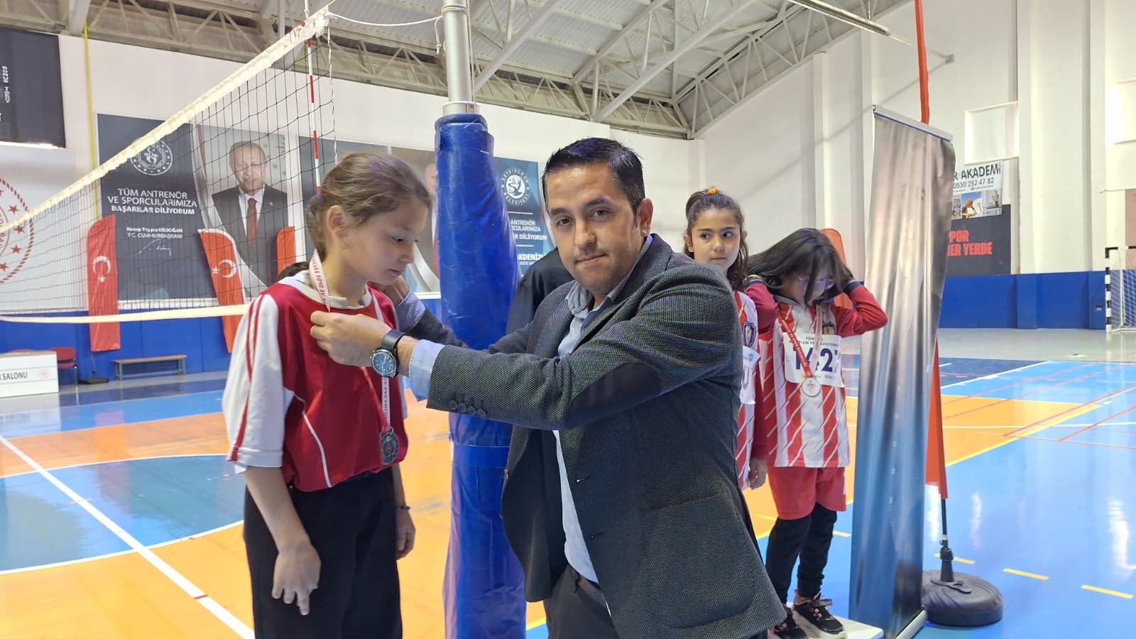 Seydikemer’de 23 Nisan Coşkusu Yol Koşusuyla Başladı (19)