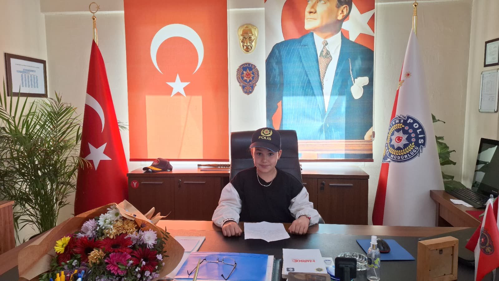 Seydikemer’de Emniyet Müdürlüğü Makamı Miniklere Emanet (7)