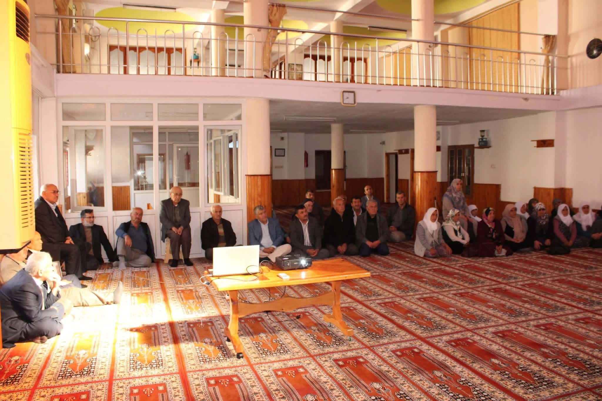 Seydi̇kemer'de Hac Eği̇ti̇m Semi̇neri̇ Düzenlendi̇ (1)