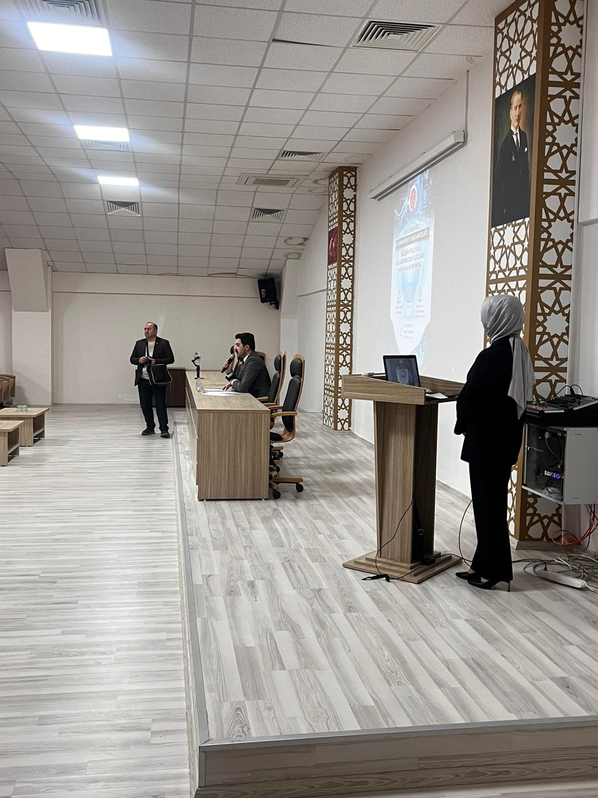 Seydi̇kemer’de Öğrenci̇lere Si̇ber Güvenli̇k Semi̇neri̇ (8)