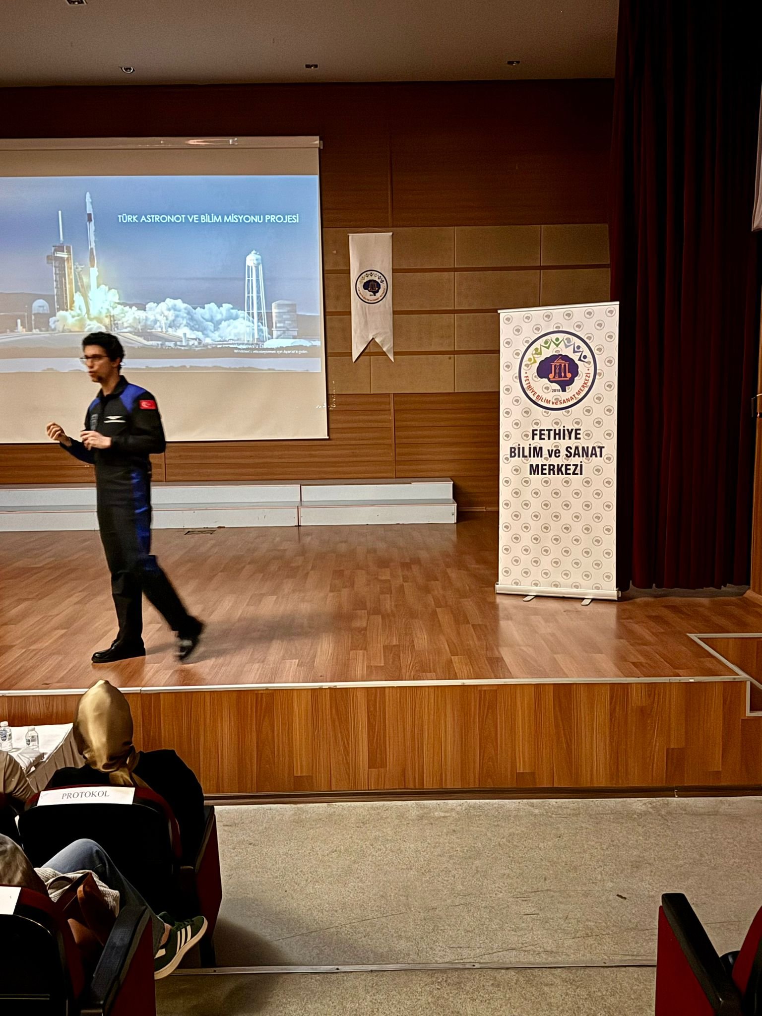 Türki̇ye’ni̇n Astronotu Tuva Ci̇hangi̇r Atasever, Fethi̇ye’de Öğrenci̇lerle Buluştu (3)