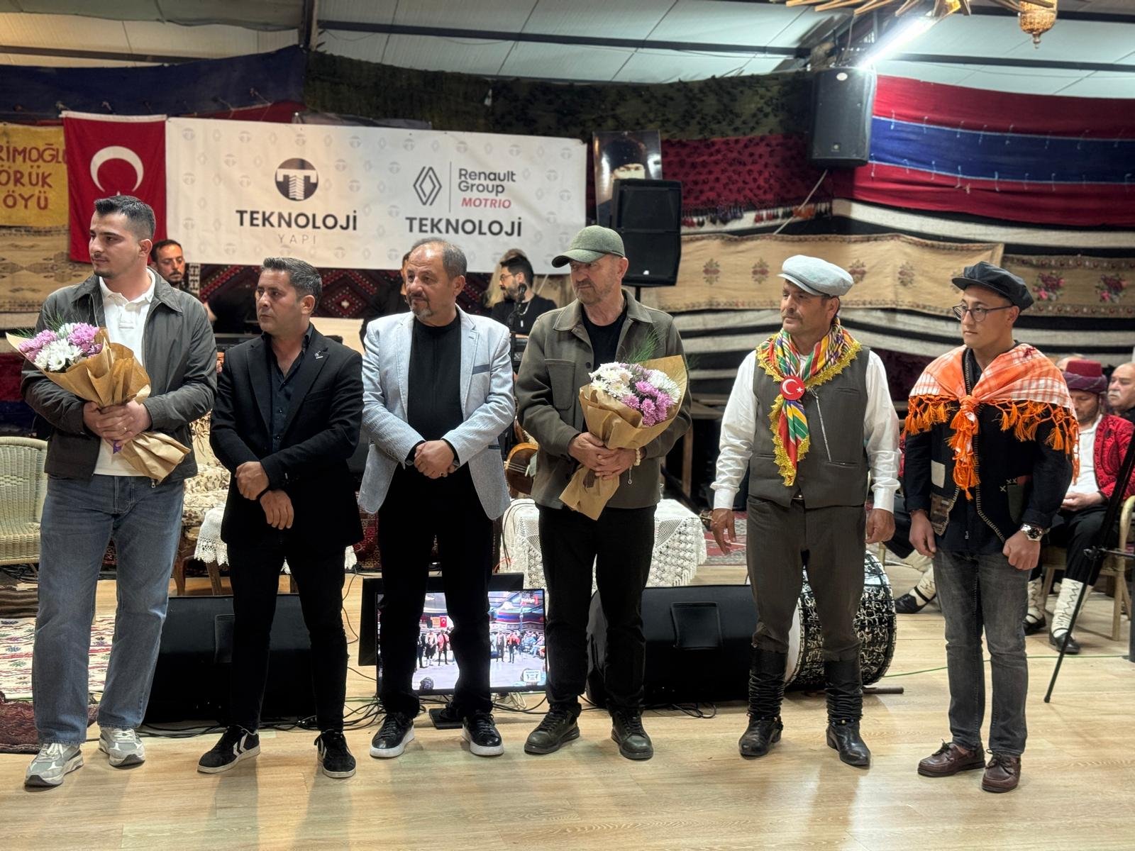 Ümmet Çelik’le “Diyardan Diyara” Sezonu Coşkuyla Kapattı (2)