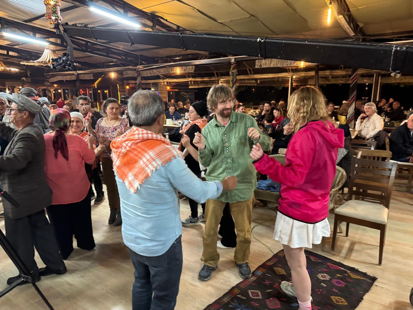 Ümmet Çelik’le “Diyardan Diyara” Sezonu Coşkuyla Kapattı (8)