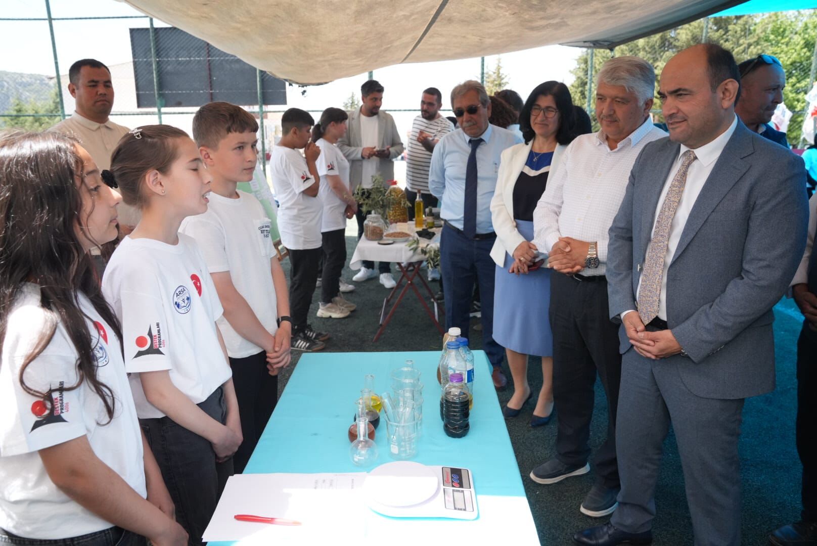 Arsa Ortaokulu’nda Tübi̇tak 4006 Bilim Fuarı Büyük İlgi Gördü (15)