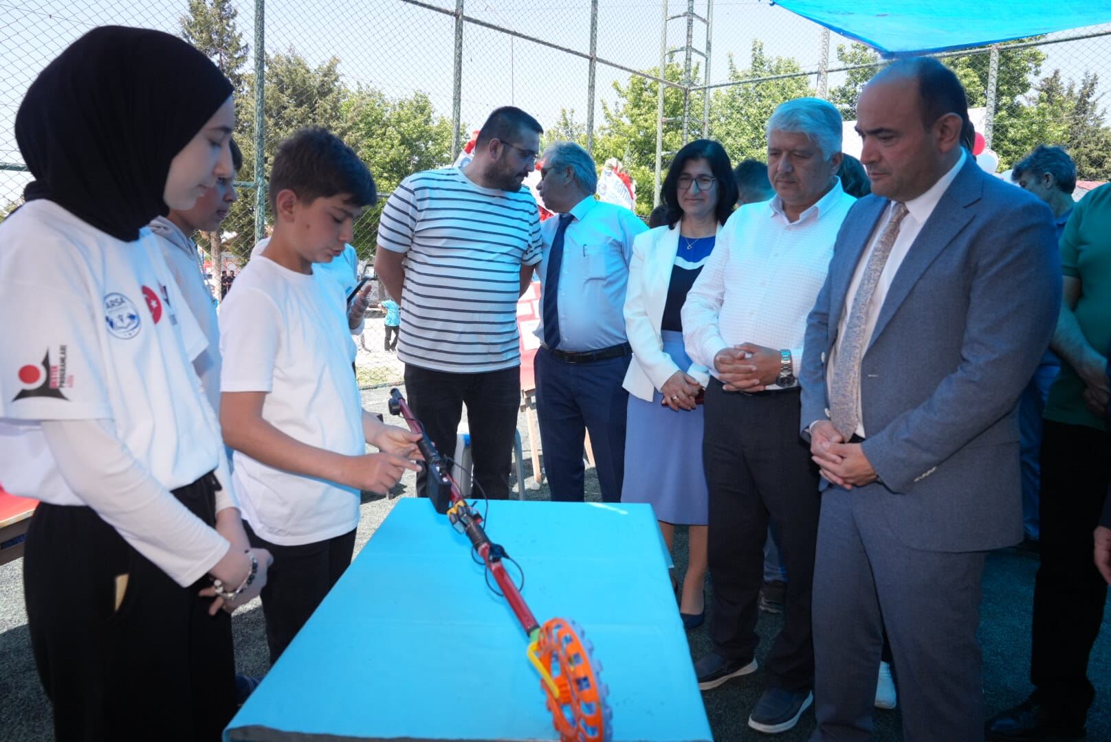 Arsa Ortaokulu’nda Tübi̇tak 4006 Bilim Fuarı Büyük İlgi Gördü (8)