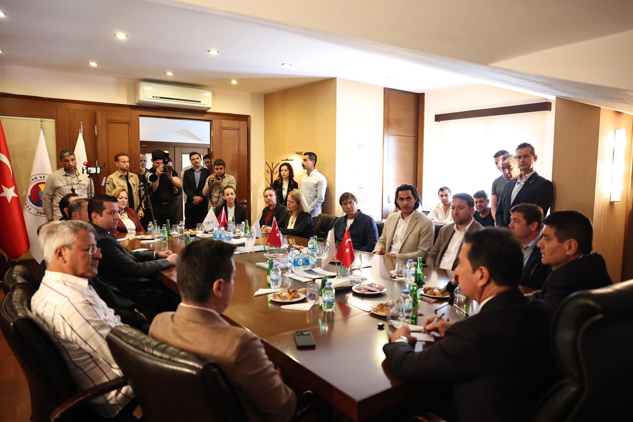 Başkan Aras’tan Fethiye Ve Marmaris’te Sektör Buluşmaları (2)