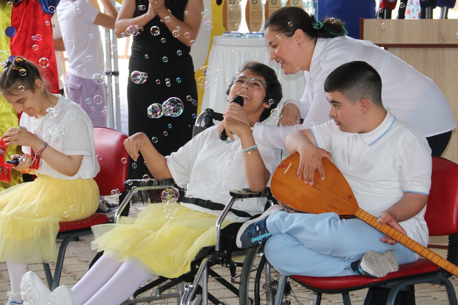Fethiye’de “Engelsiz Hafta” Etkinlikleri Renkli Görüntülere Sahne Oldu (13)