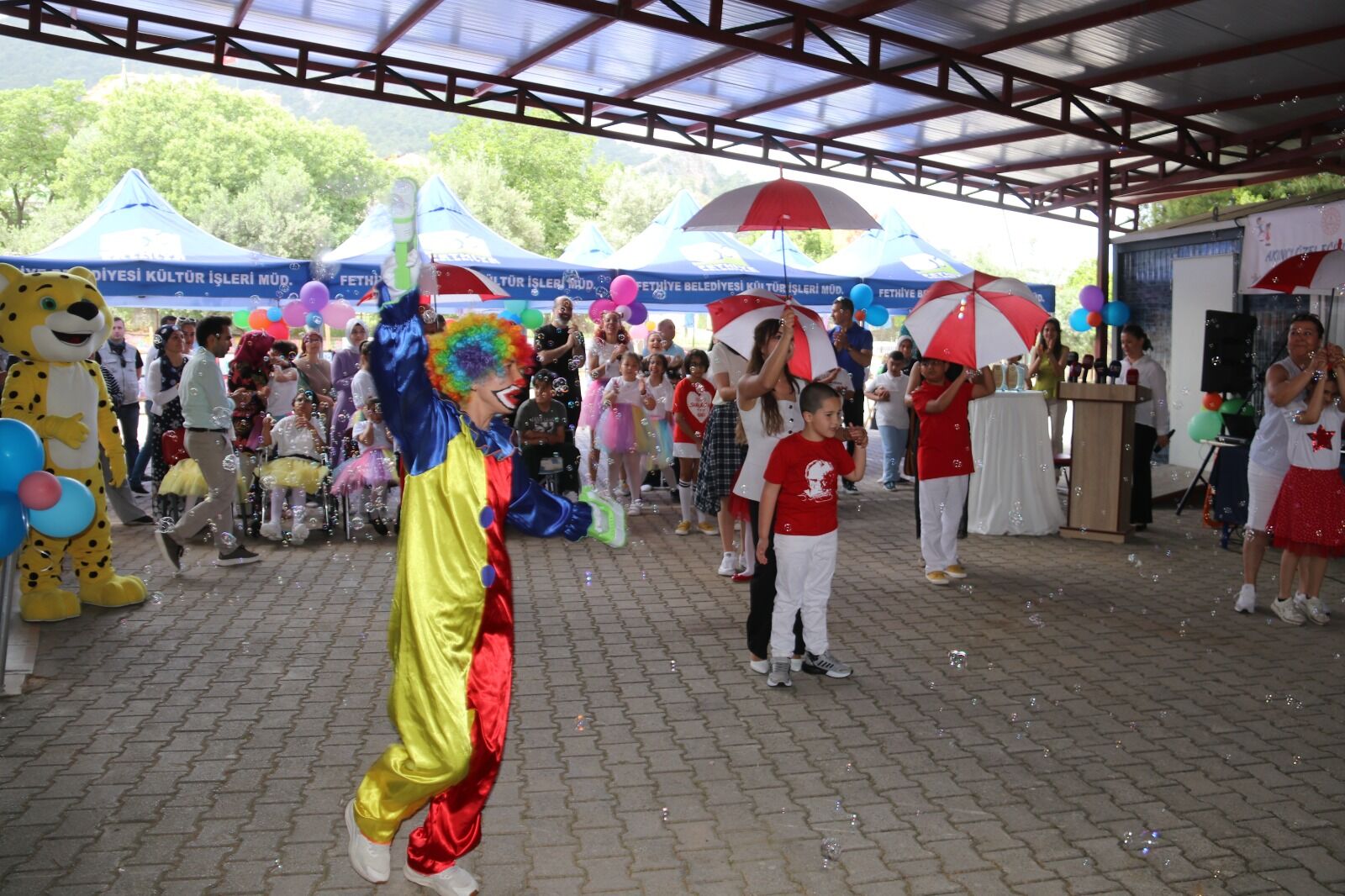 Fethiye’de “Engelsiz Hafta” Etkinlikleri Renkli Görüntülere Sahne Oldu (7)
