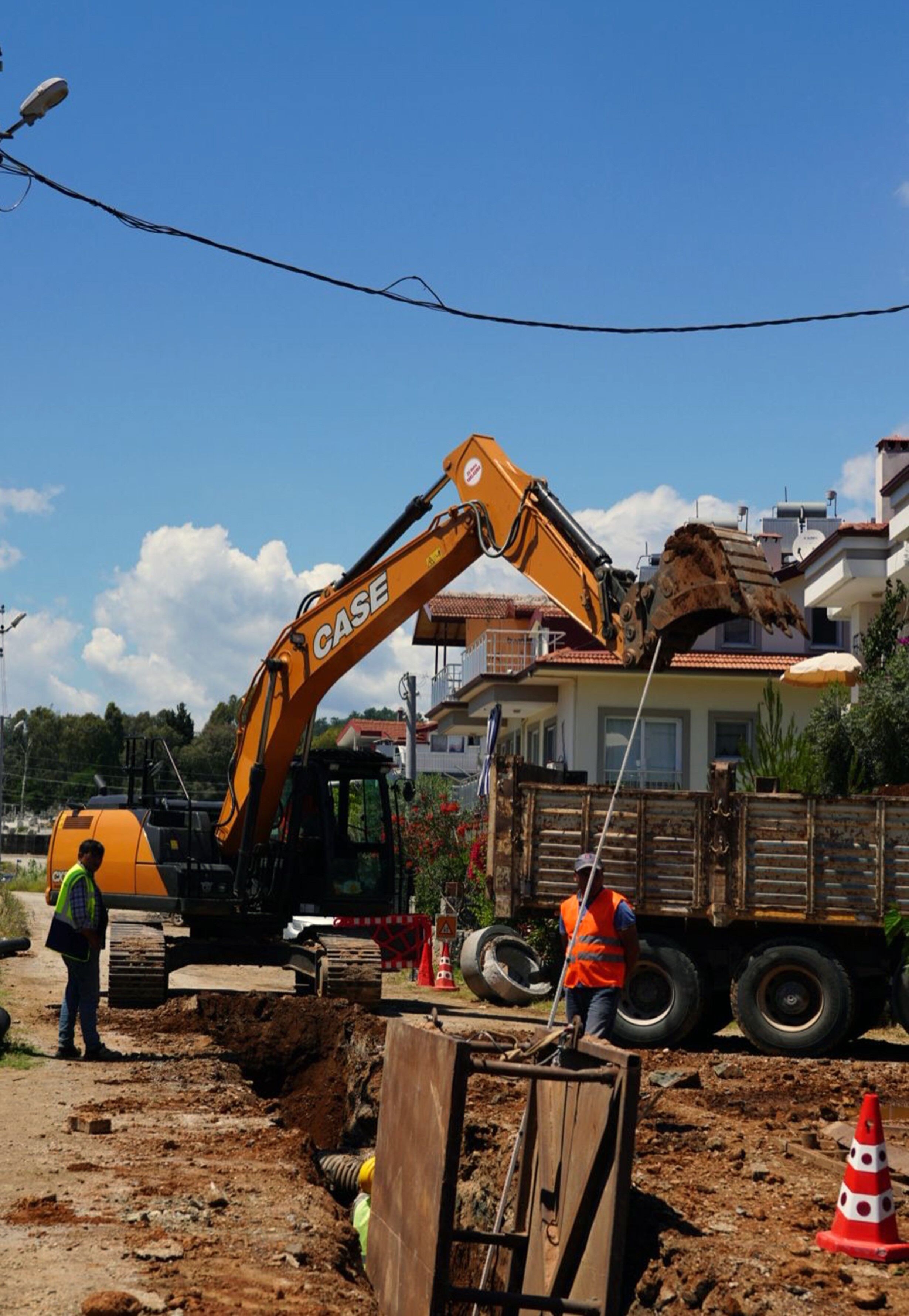 Fethi̇ye’de Yeni̇ Mahalle Kanali̇zasyona Kavuşuyor (4)