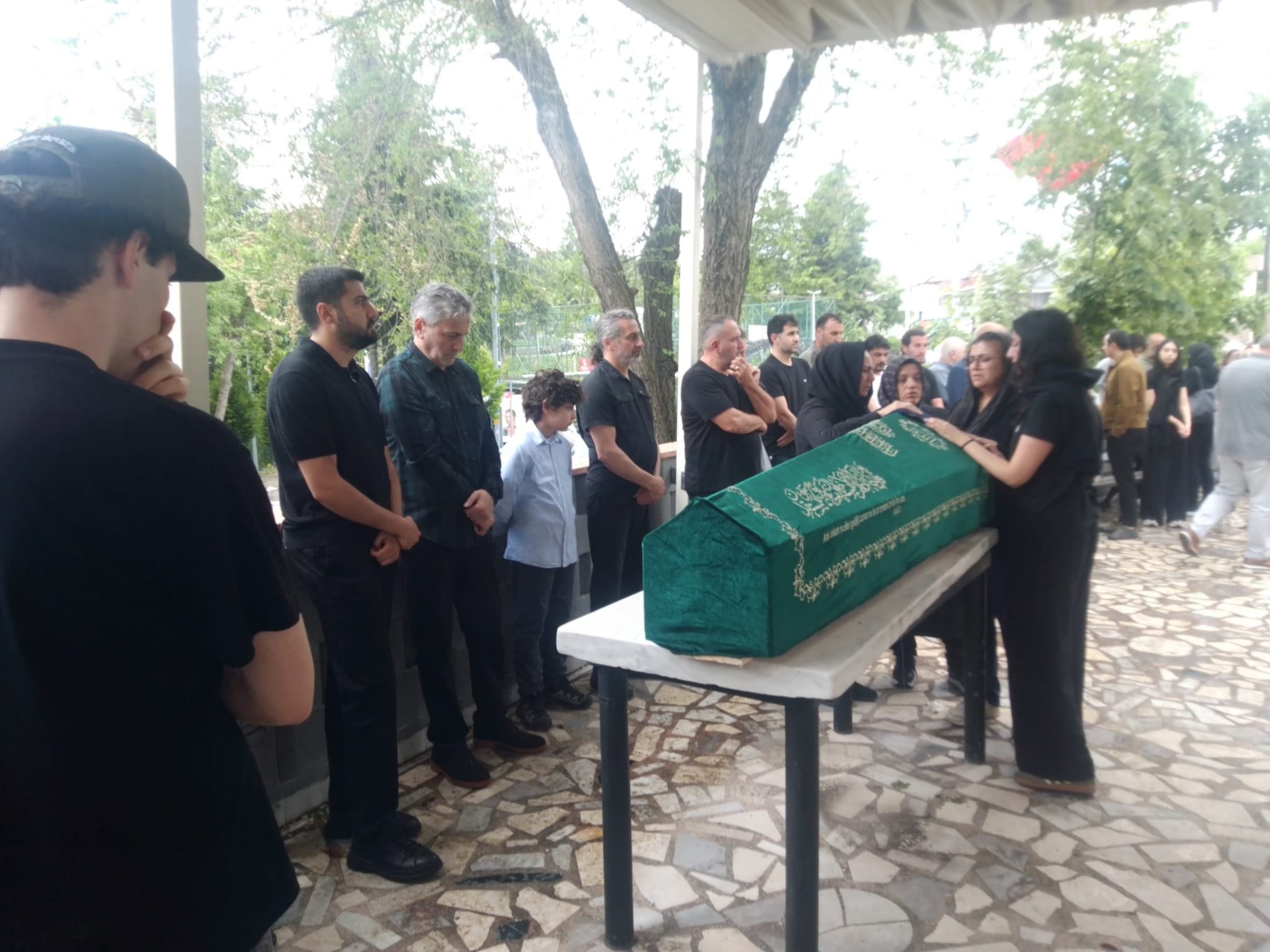 Fethiyespor Eski Başkanı İsmail Öztürk, Annesini Kaybetti (7)