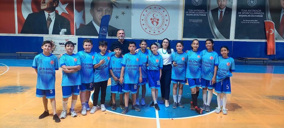 Geleneksel Çocuk Oyunlari Şenli̇ği̇ Ödül Töreni̇yle Sona Erdi̇ (8)