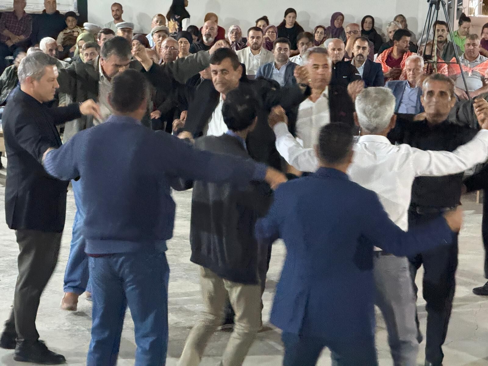Kayadibi’nde Delbek Ve Türkülerle Anneler Günü Kutlaması (9)
