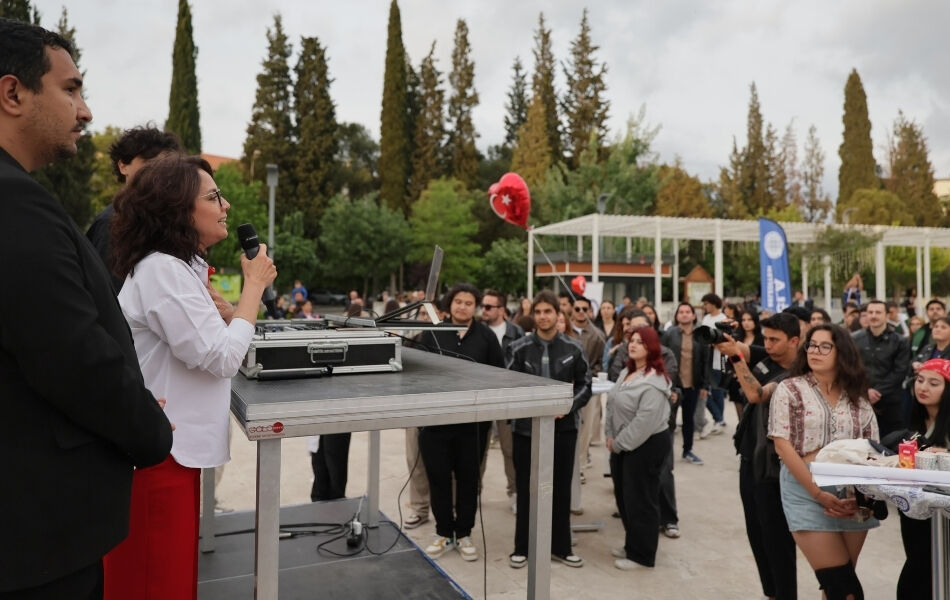 Kırmızı Sade Ekonomi Haber Manşeti Youtube Küçük Resmi 2026 05 20T114529.577