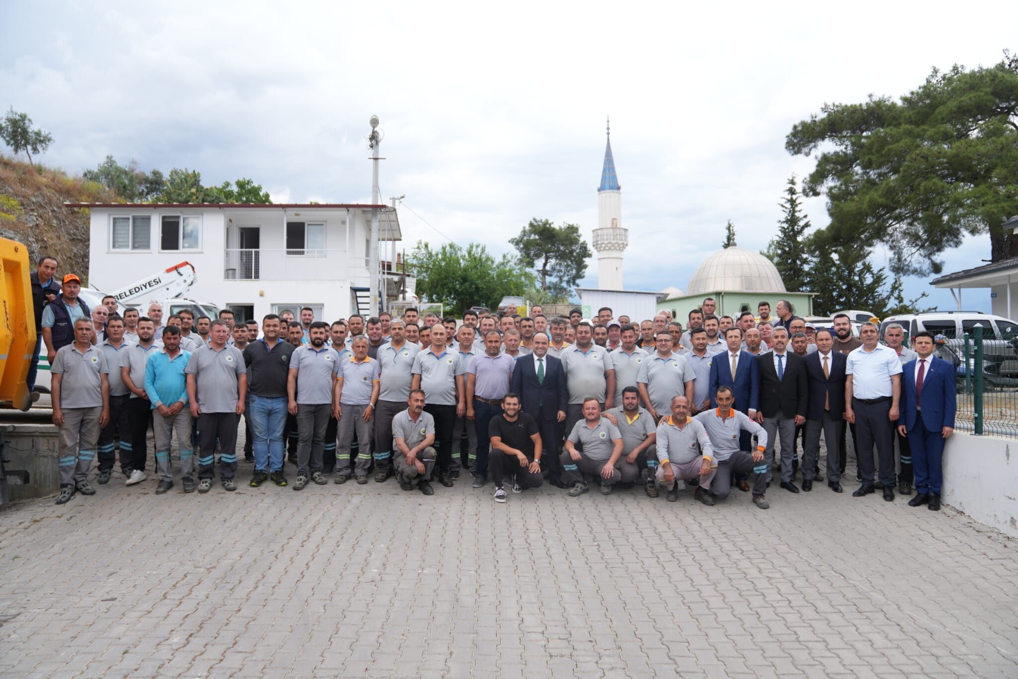 Seydi̇kemer Beledi̇yesi̇’nde Bayramlaşma Geleneği̇ Devam Etti̇ (2)