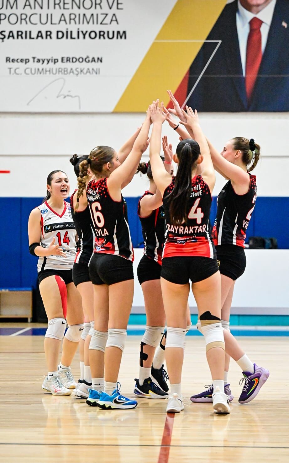 Zirve Voleybol’dan Bir İlk Daha (3)