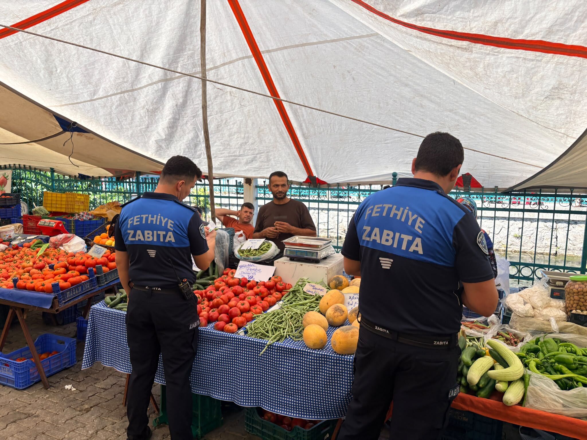 Fethiye Üretici Pazarı’nda Sıkı Denetim (1)