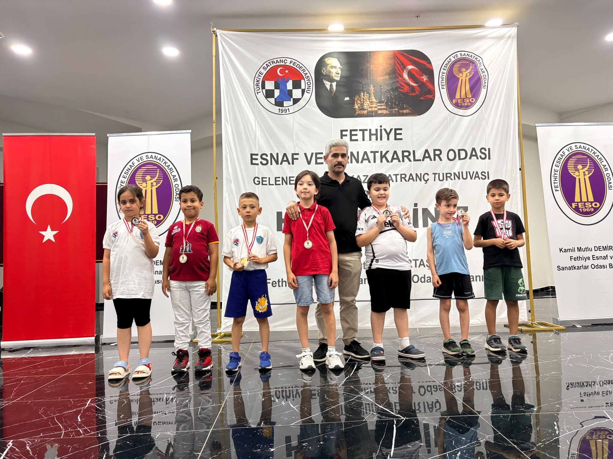 Fethiye’de Beşkaza Satranç Turnuvası Ödül Töreniyle Tamamlandı (10)