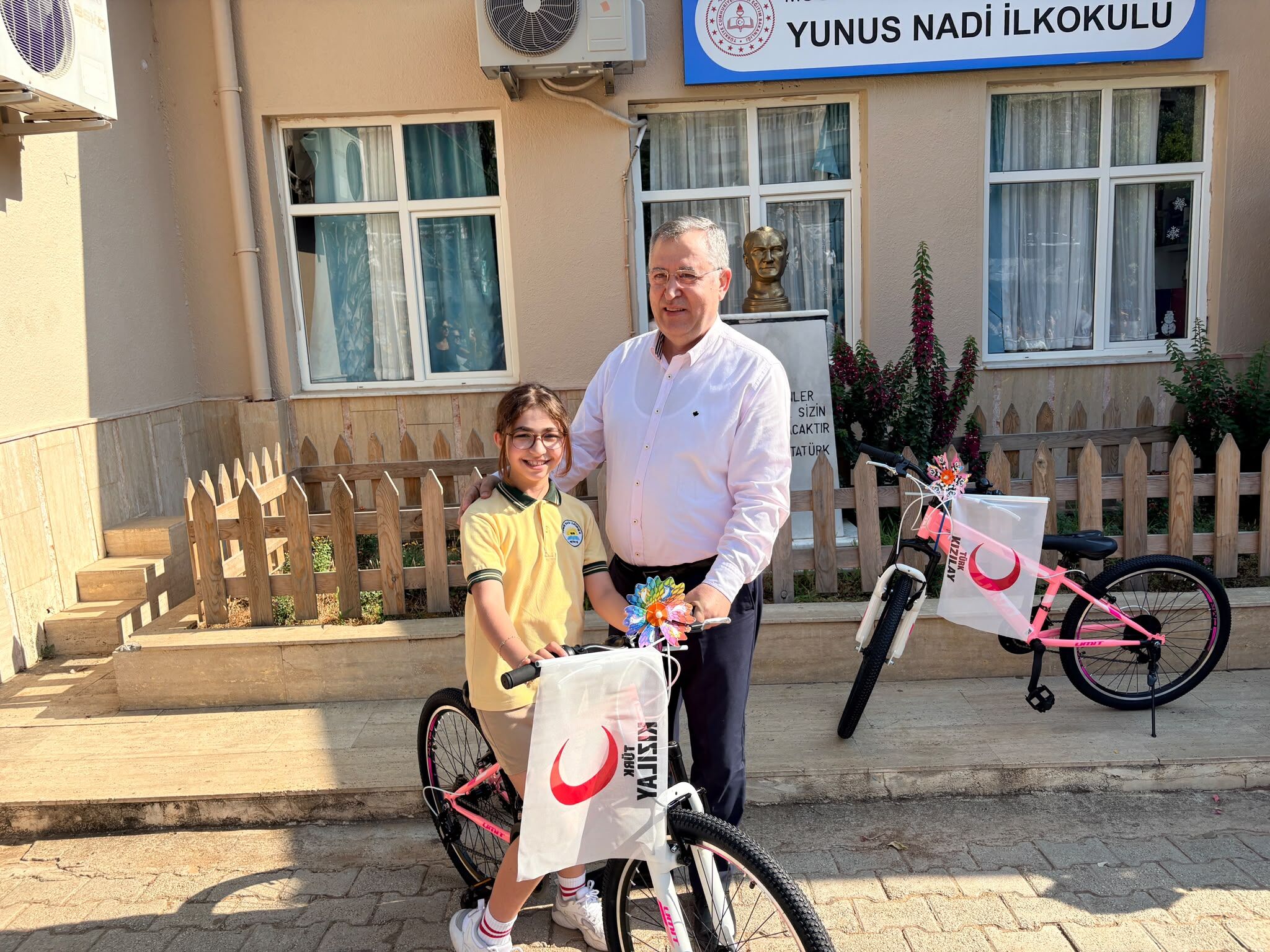 Fethiye’de Kan Bağışına Destek Veren Öğrenciler Ödüllendirildi (3)
