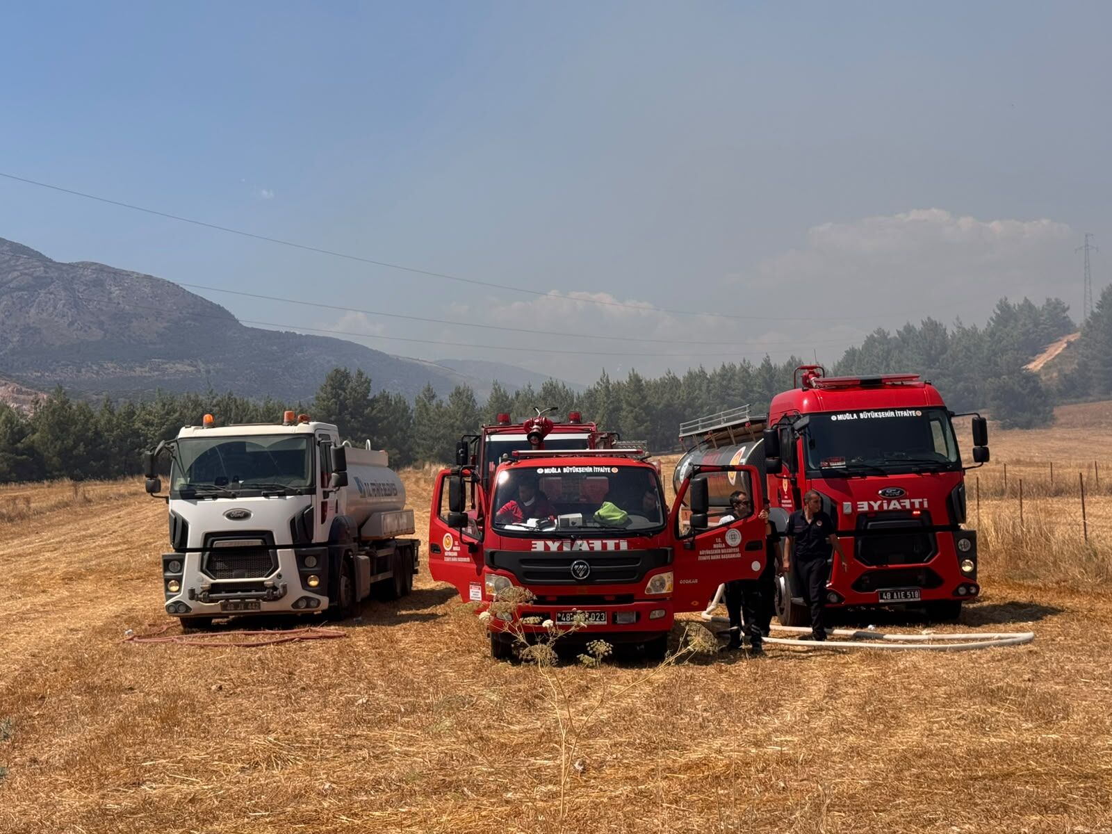 Gölbent Mahallesindeki Yangın Kontrol Altına Alındı (12)