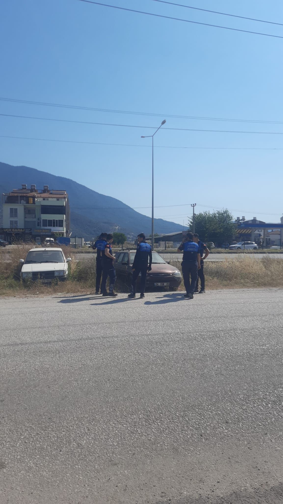 Karaçulha Çevre Yolunda Görüntü Kirliliğine Geçit Yok (6)