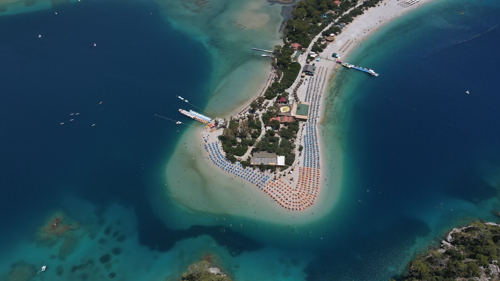 Ölüdeni̇z “Beach Of Lagoon” Yaz Sezonuna Güçlü Başladi (3)