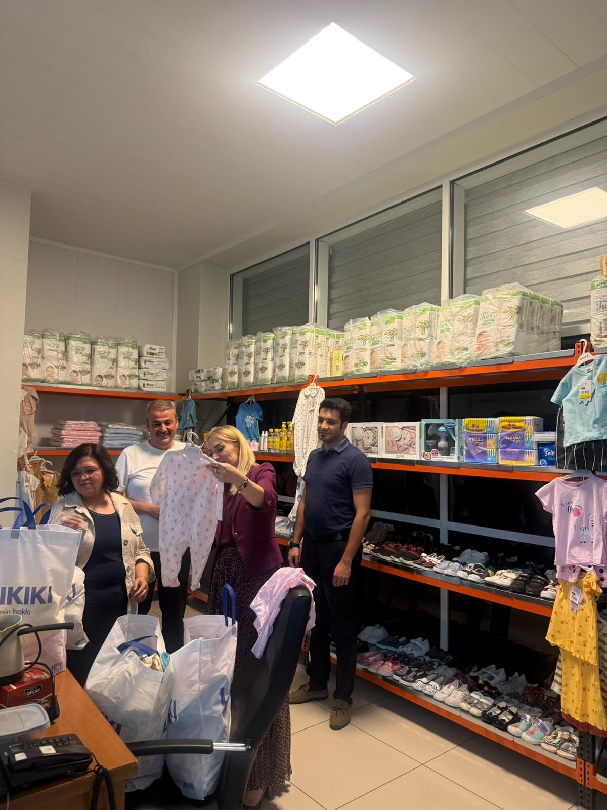 Ak Parti Muğla Kadın Kolları Başkanlığından Minik Eller Mağazasına Anlamlı Destek (1)