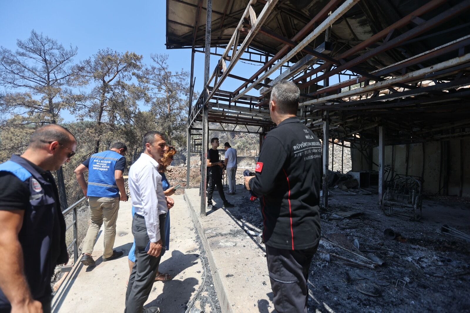 Büyükşehir'den Yangın Bölgesinde Kapsamlı Hasar Tespiti (3)