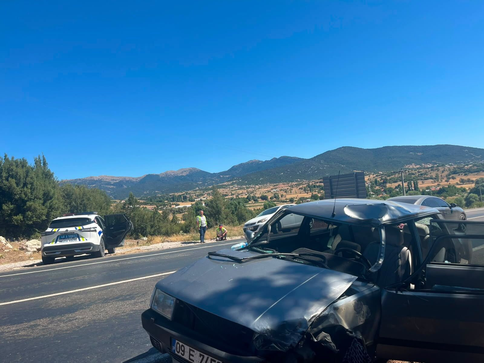 Seydikemer Yayla Yolu Urluca Mevkii’nde Feci Kaza (1)