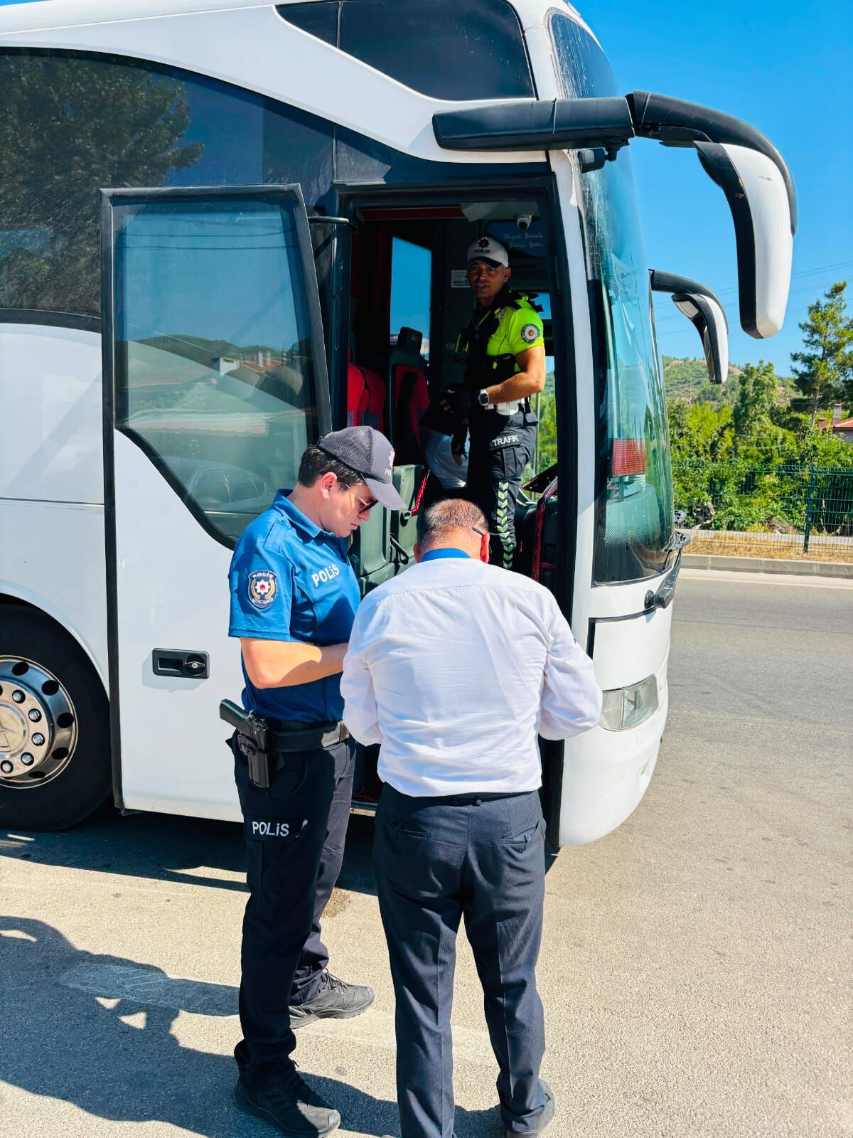 Seydikemer’de Düzensiz Göç Ve Göçmen Kaçakçılığına Karşı Denetimler Sürüyor (9)