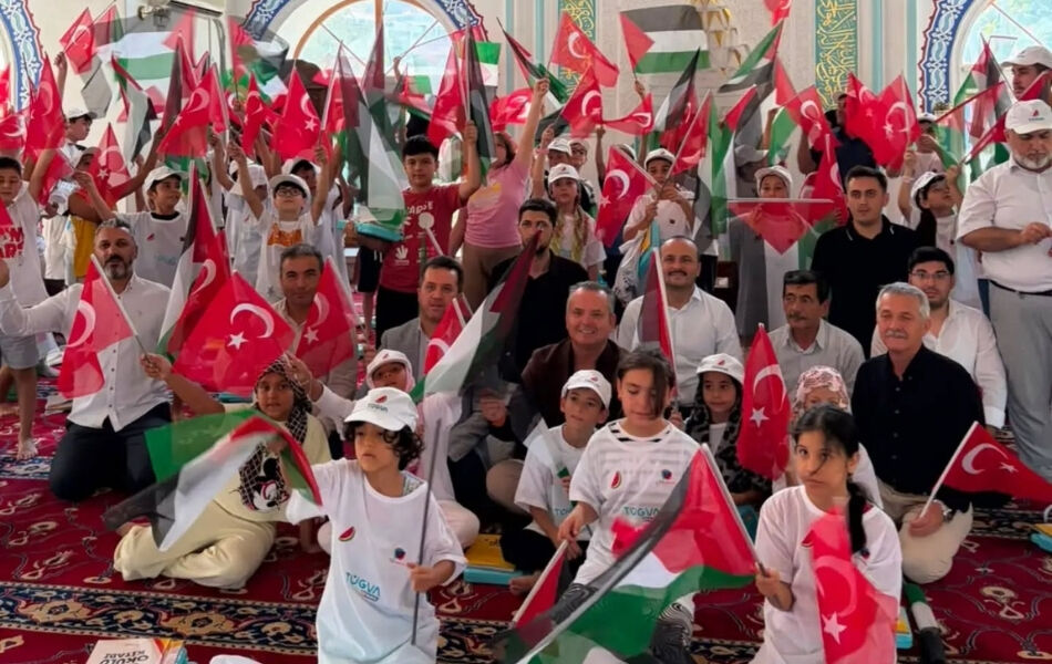 Vali Akbıyık Yangının Enerjisi Büyük Oranda Düşürüldü, Can Kaybımız Yok 2026 07 27T114833.100