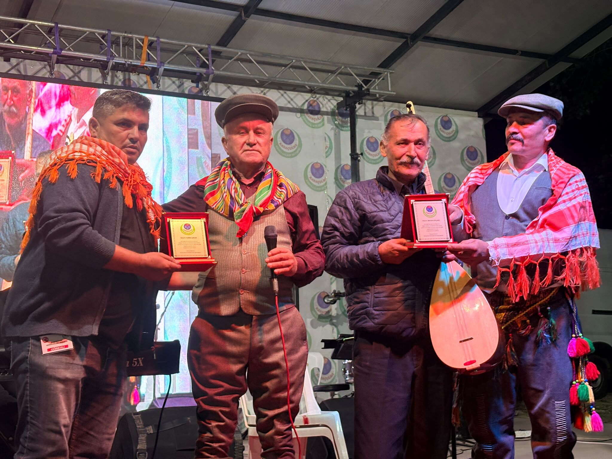 Yayla Karaçulha Yörük Şenli̇ği̇'nde İlk Gün Konserleri̇ne Yoğun İlgi̇ (11)