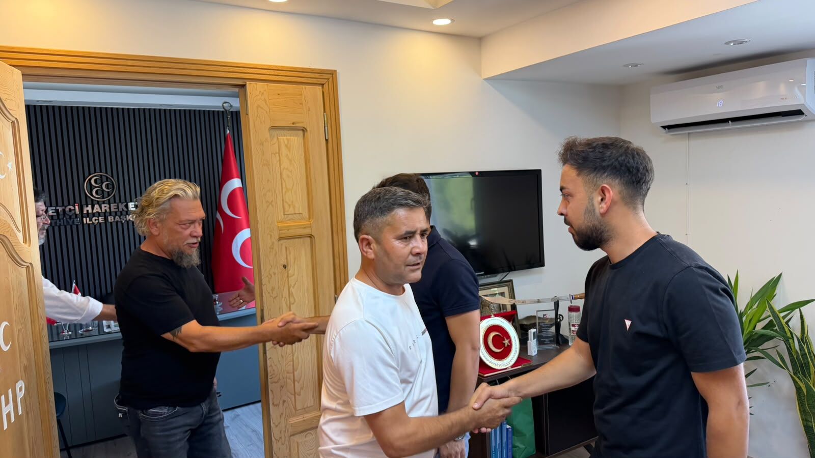 4’Lü Masa’dan Mhp Fethiye İlçe Başkanı Öztürkçü’ye Ziyaret (2)