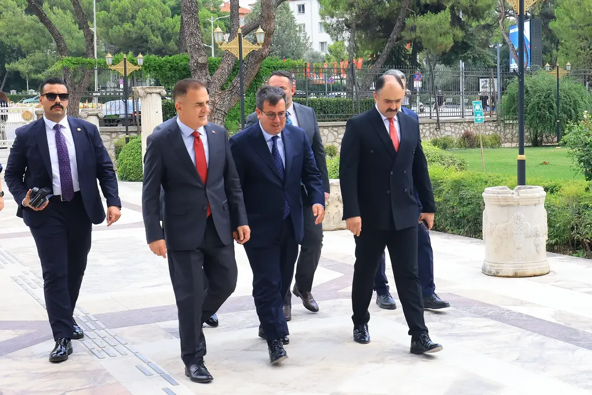 Adalet Bakan Yardımcısı Tuncay Ve Başsavcı Kayaközü'nden Vali Akbıyık'a Ziyaret (2)