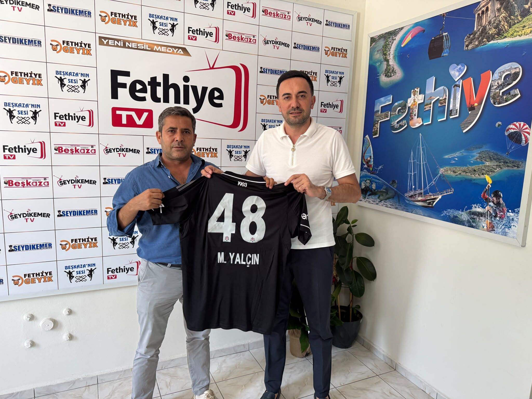 Fethi̇ye Beşi̇ktaş Taraftarlar Derneği̇'nden Fethi̇ye Tv'ye Zi̇yaret (2)