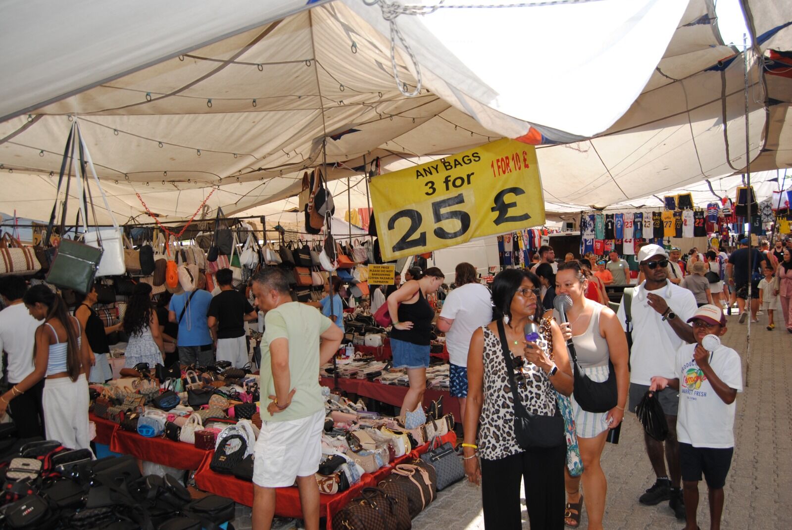 Halk Pazarinda İngi̇li̇z Bereketi̇ (2)