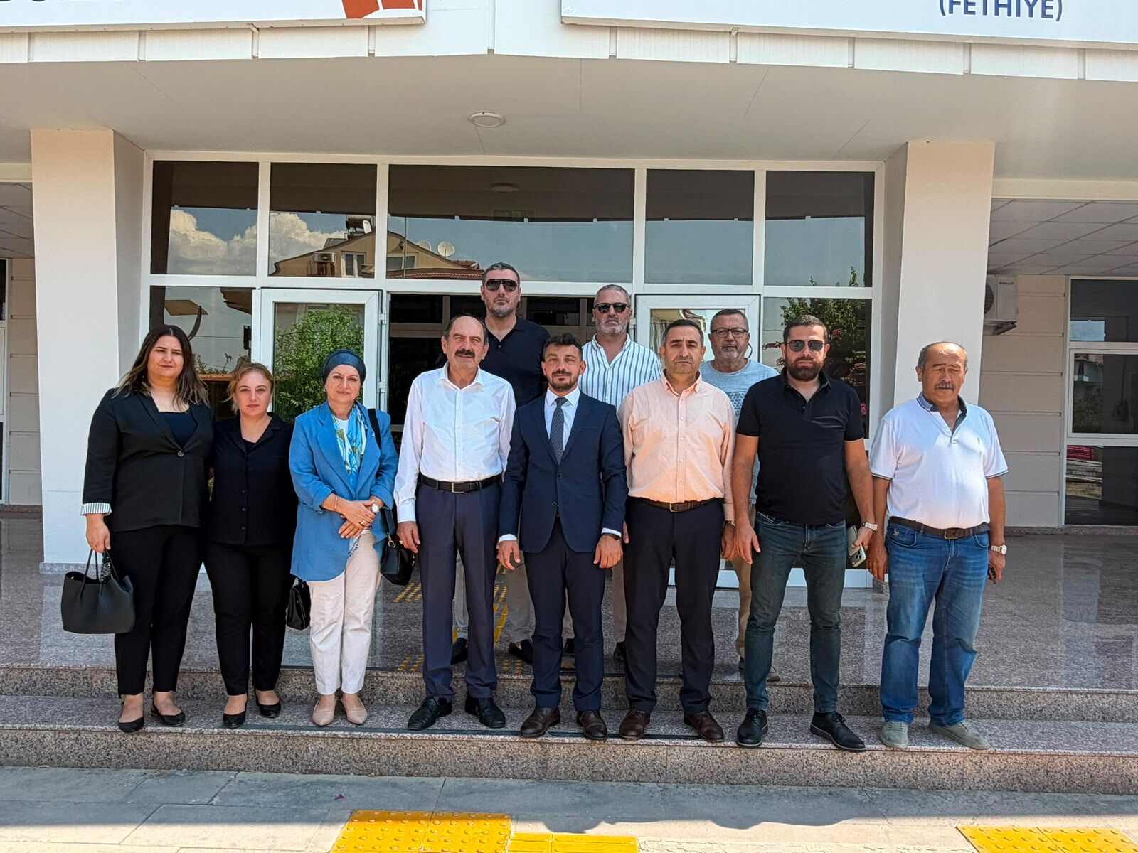 Mhp Fethi̇ye İlçe Yöneti̇mi̇’nden Kurumlara Zi̇yaret (2)