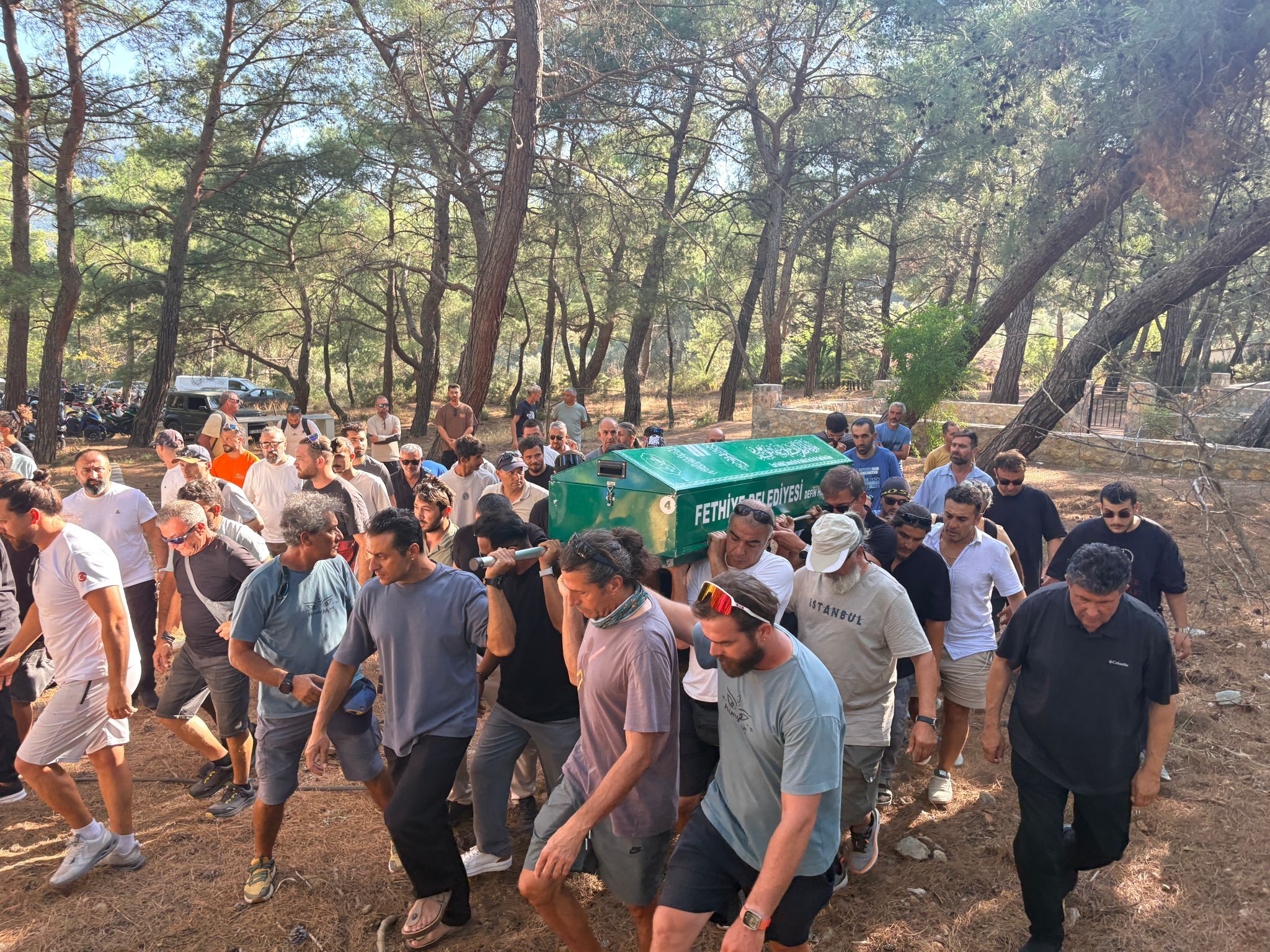 Ölüdeniz’deki Paraşüt Kazasında Hayatını Kaybeden Ali Kıdıl Son Yolculuğuna Uğurlandı (3)